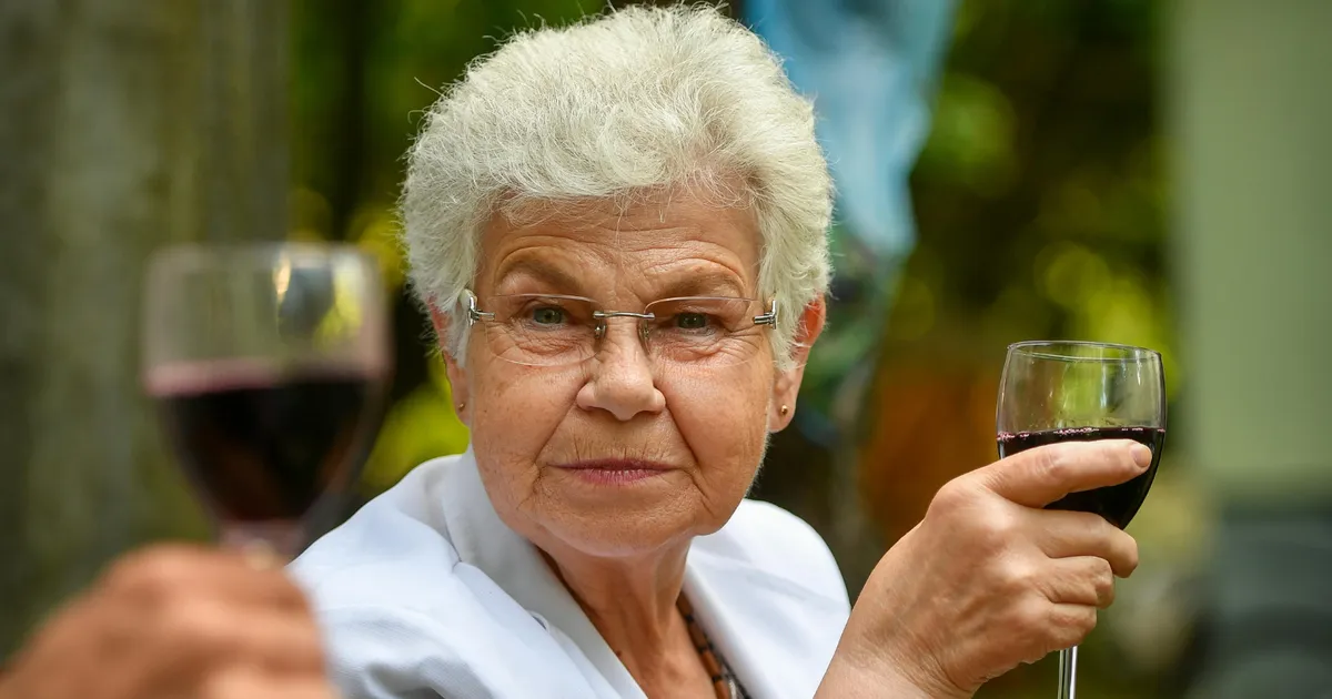 How to keep a resilient mind in later life: thinking for yourself